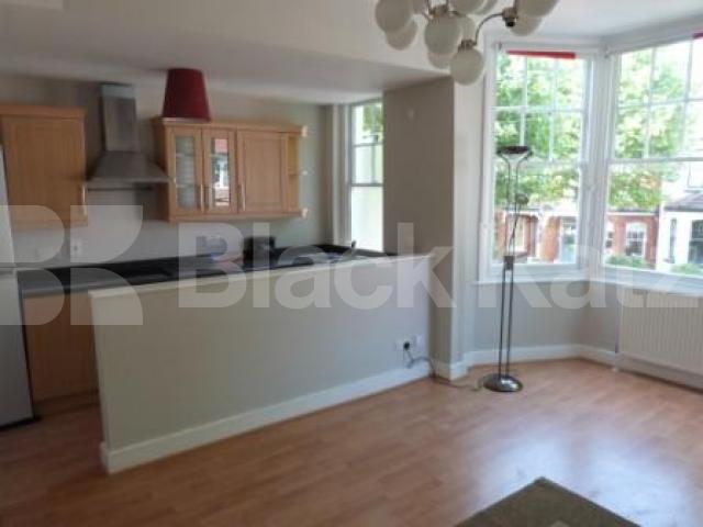 			2 Bedroom, 1 bath, 1 reception Flat			 Priory Avenue, CROUCH END