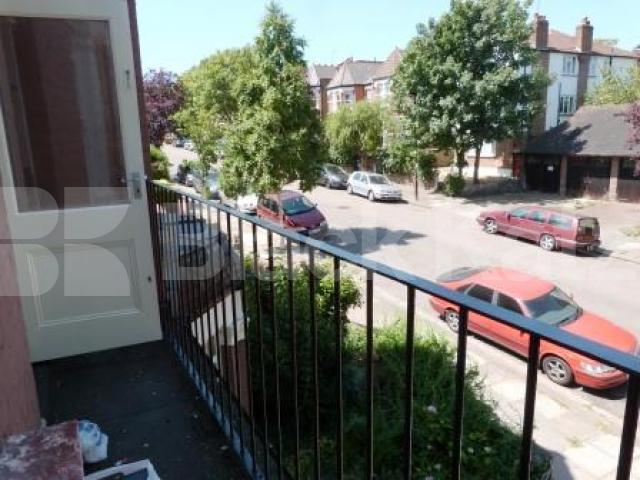 			Studio Apartment, 1 bath, 1 reception Studio			 Donovan Avenue, Muswell Hill