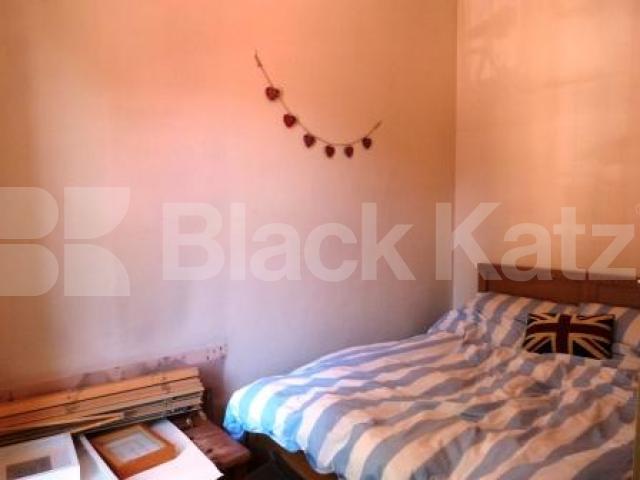 			Studio Apartment, 1 bath, 1 reception Studio			 Donovan Avenue, Muswell Hill