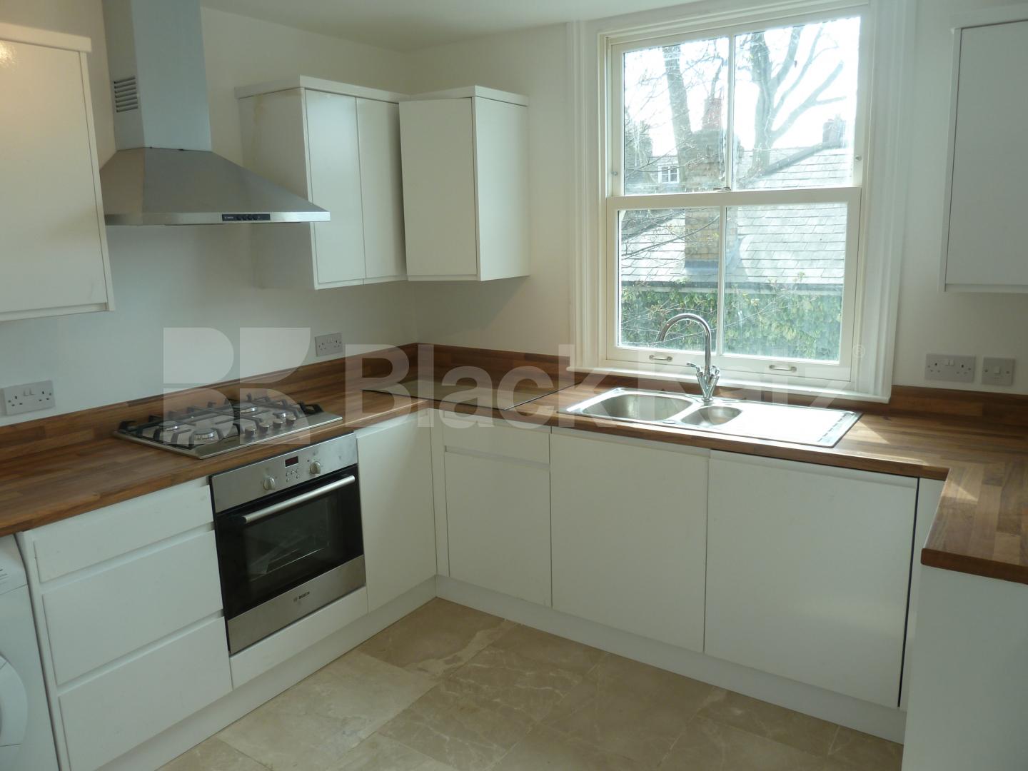 			New Instruction, 4 Bedroom, 1 bath, 1 reception Flat			 Brooke Road, STOKE NEWINGTON/ CLAPTON