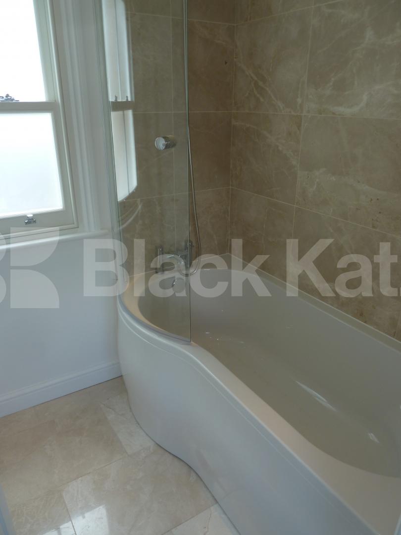 			New Instruction, 4 Bedroom, 1 bath, 1 reception Flat			 Brooke Road, STOKE NEWINGTON/ CLAPTON