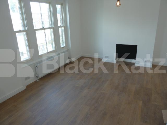 			New Instruction, 4 Bedroom, 1 bath, 1 reception Flat			 Brooke Road, STOKE NEWINGTON/ CLAPTON