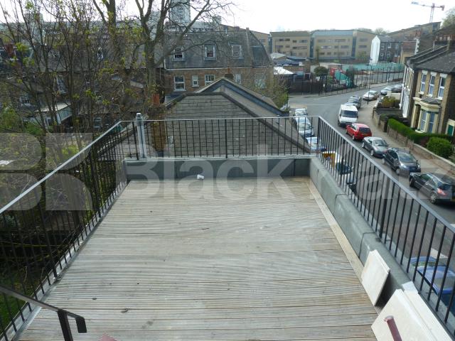 			New Instruction, 4 Bedroom, 1 bath, 1 reception Flat			 Brooke Road, STOKE NEWINGTON/ CLAPTON