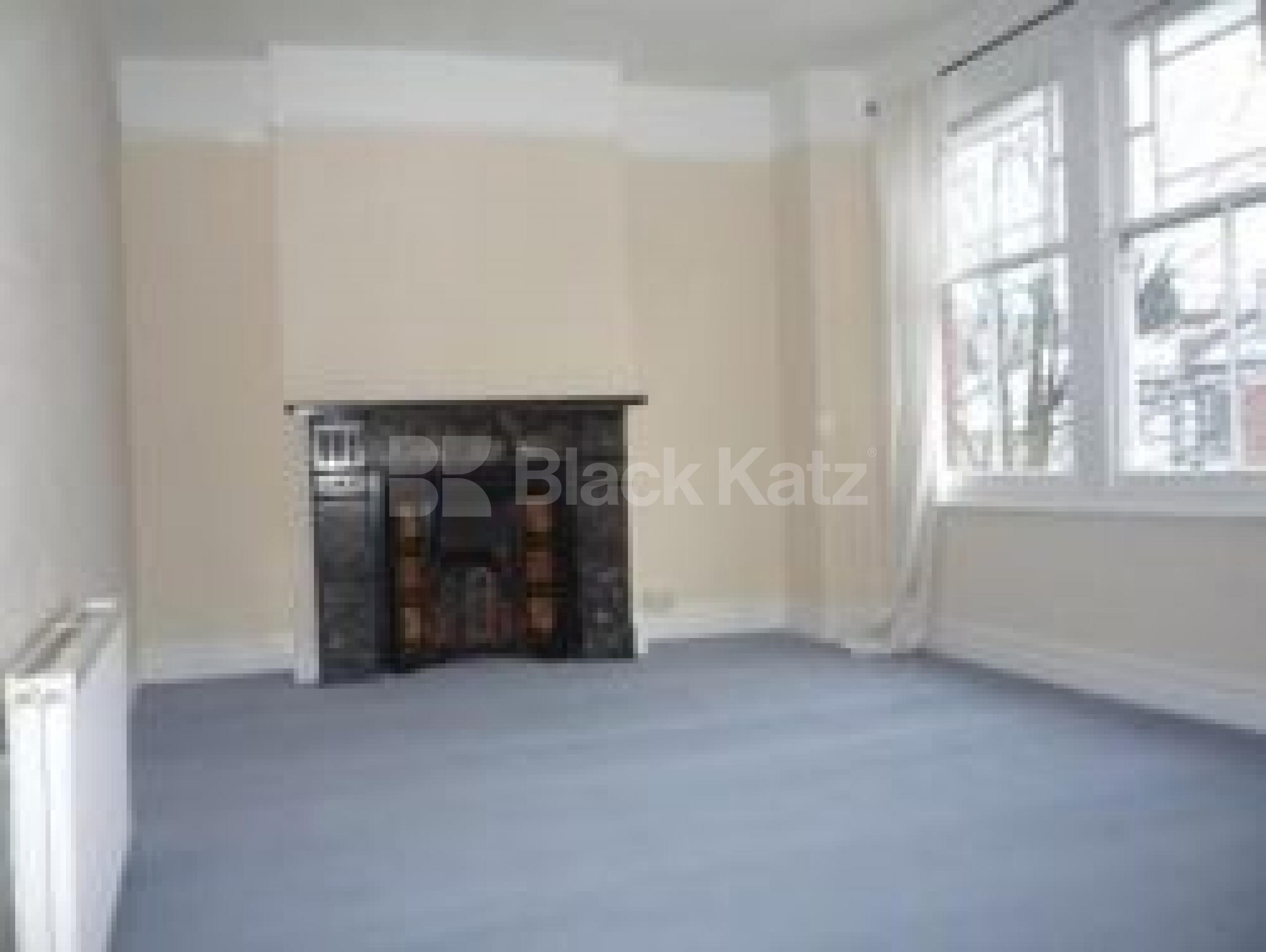 			GREAT LOCATION!, 3 Bedroom, 1 bath, 1 reception Flat			 Alexandra Gardens, MUSWELL HILL N10
