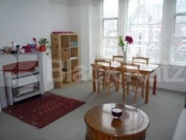 			LET!, 1 Bedroom, 1 bath, 1 reception Flat			 Church Crescent, MUSWELL HILL