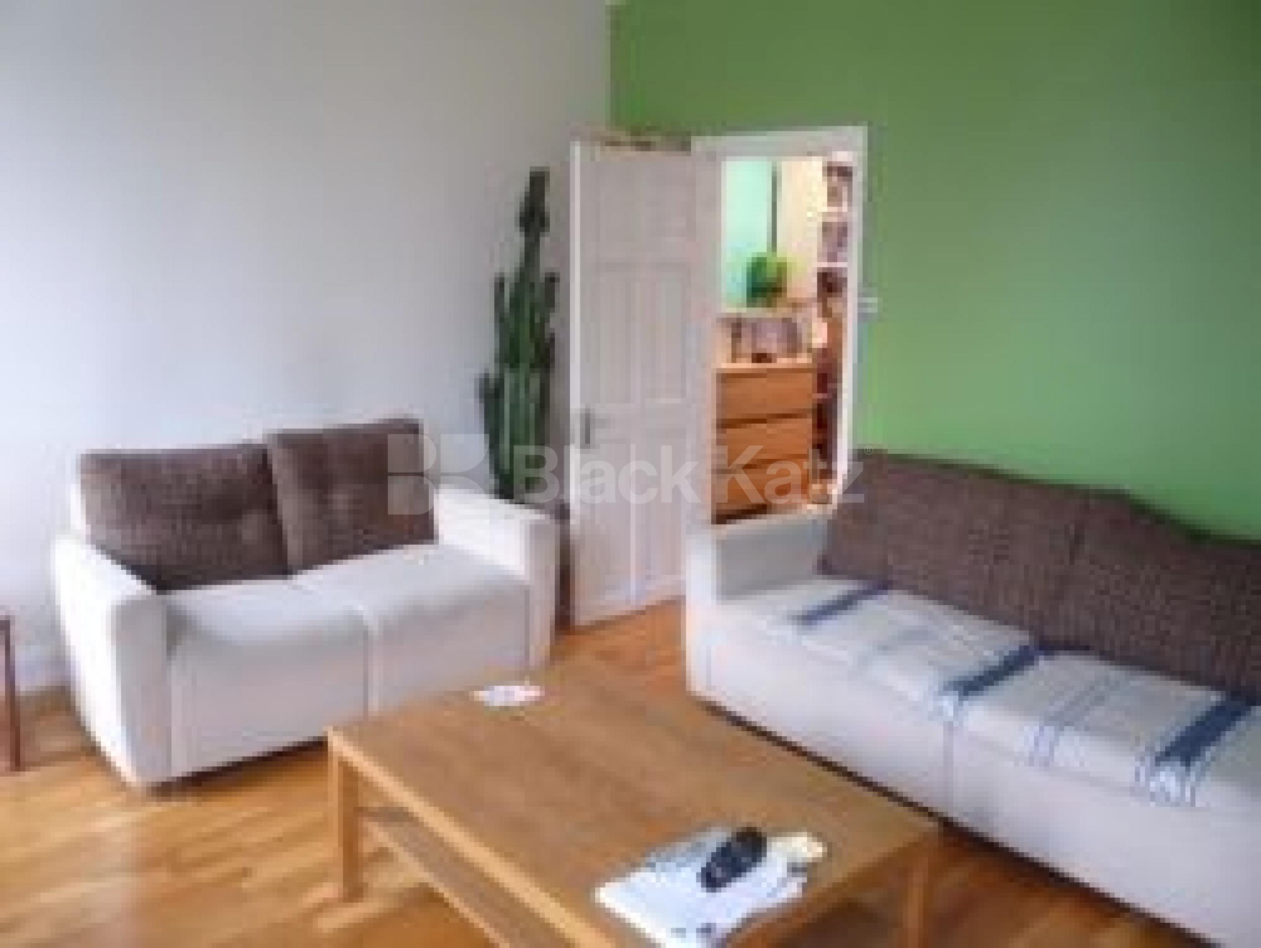 			LET , 1 Bedroom, 1 bath, 1 reception Flat			 Sydney Road, TURNPIKE LANE N8 N8