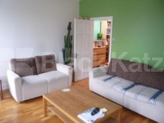 			LET , 1 Bedroom, 1 bath, 1 reception Flat			 Sydney Road, TURNPIKE LANE N8