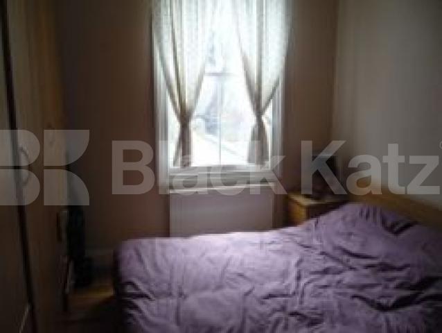 			LET , 1 Bedroom, 1 bath, 1 reception Flat			 Sydney Road, TURNPIKE LANE N8