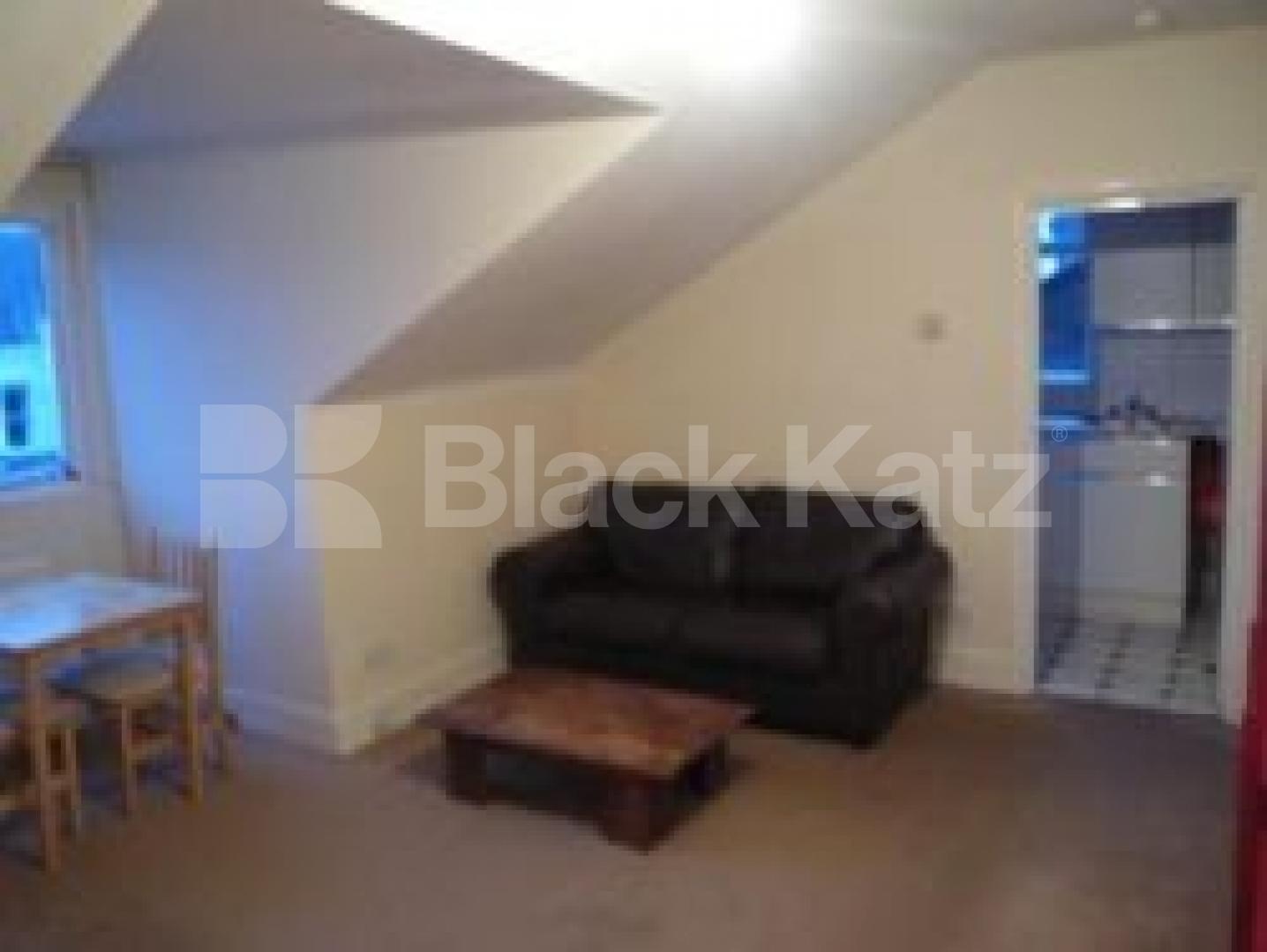 			1 Bedroom, 1 bath, 1 reception Flat			 Ferme Park Road, CROUCH END