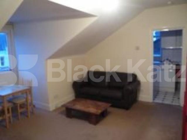 			1 Bedroom, 1 bath, 1 reception Flat			 Ferme Park Road, CROUCH END