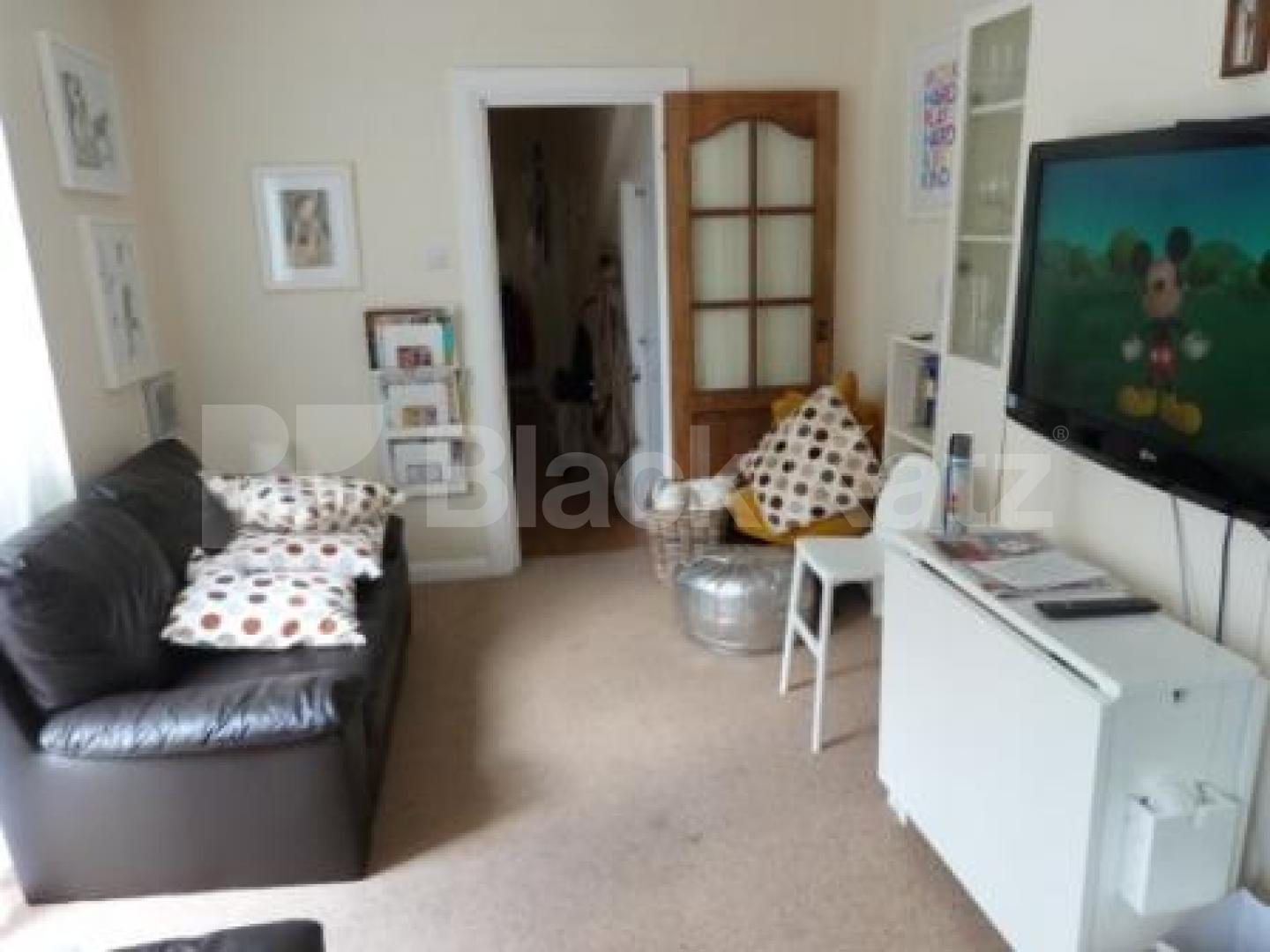 			2 Bedroom, 1 bath, 1 reception Ground Floor Flat			 Nelson Road, Crouch End