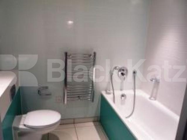 			2 Bedroom, 1 bath, 1 reception Flat			 Fyfe Building, New River Village, HORNSEY