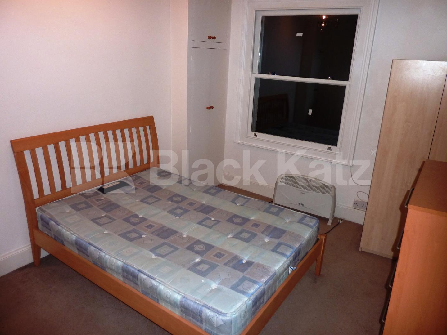 			SPACIOUS 1 BED IN W9, 1 Bedroom, 1 bath, 1 reception Flat			 Edbrooke Road, MAIDA VALE