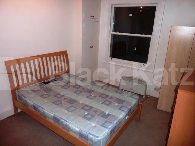 			SPACIOUS 1 BED IN W9, 1 Bedroom, 1 bath, 1 reception Flat			 Edbrooke Road, MAIDA VALE