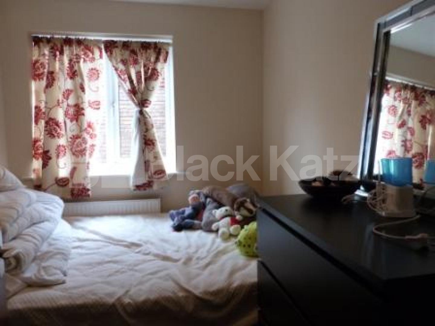 			2 Bedroom, 1 bath, 1 reception Flat			 Caroline Close, MUSWELL HILL
