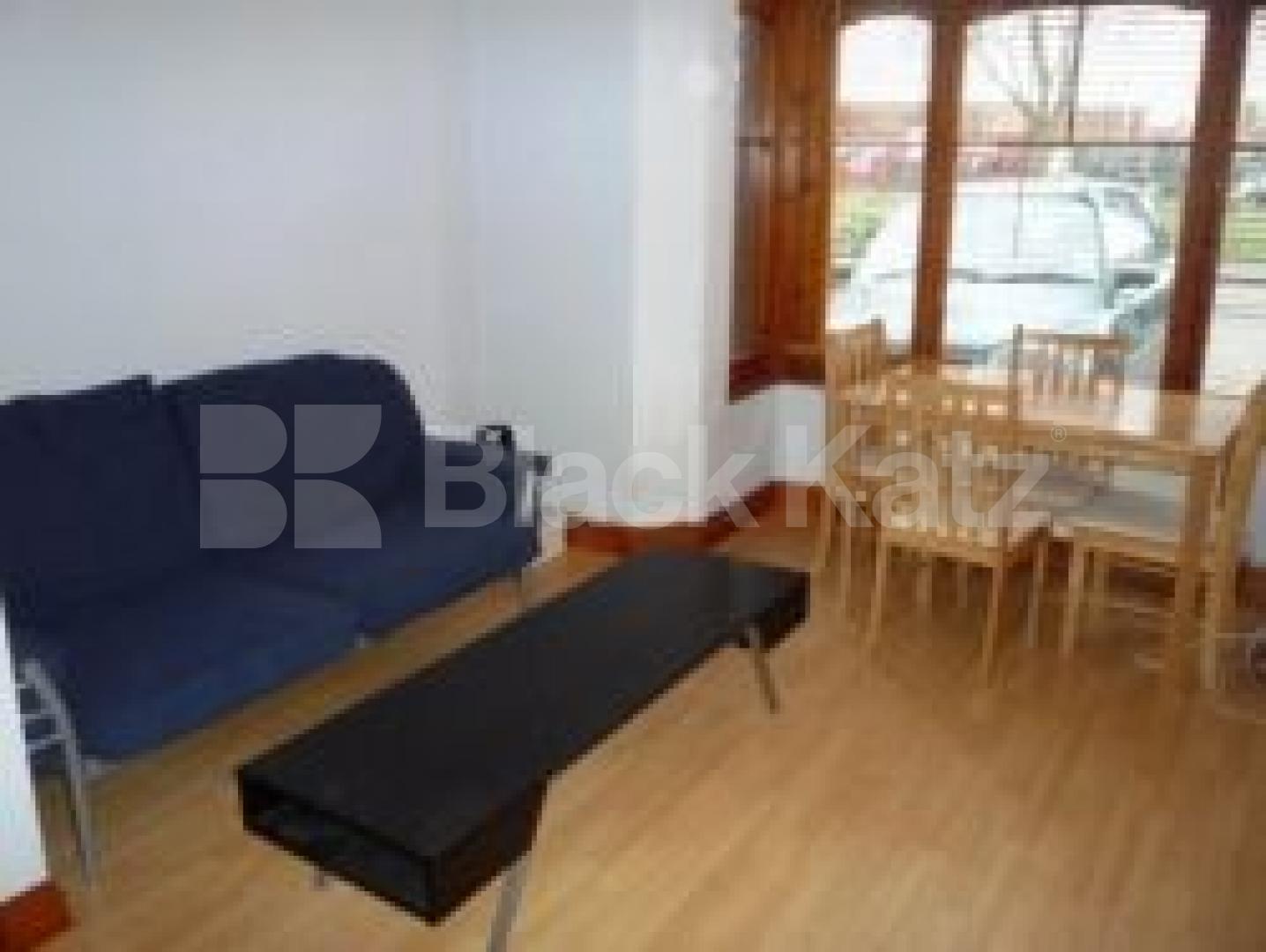			2 Bedroom, 1 bath, 1 reception Flat			 Willoughby Road, TURNPIKE LANE N8