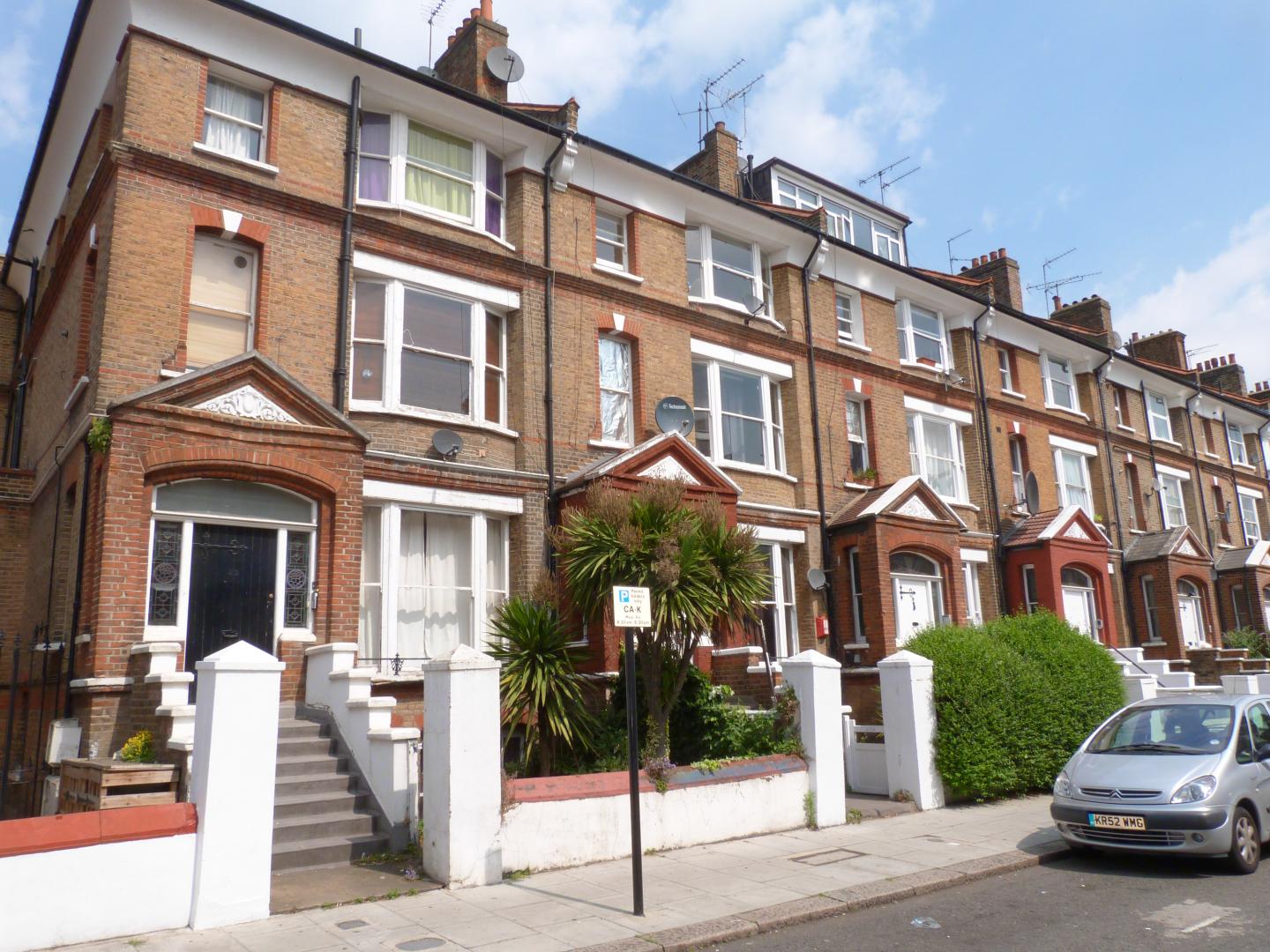 			NEW INSTRUCTION, 4 Bedroom, 1 bath, 1 reception Flat			 Birchington Road, KILBURN