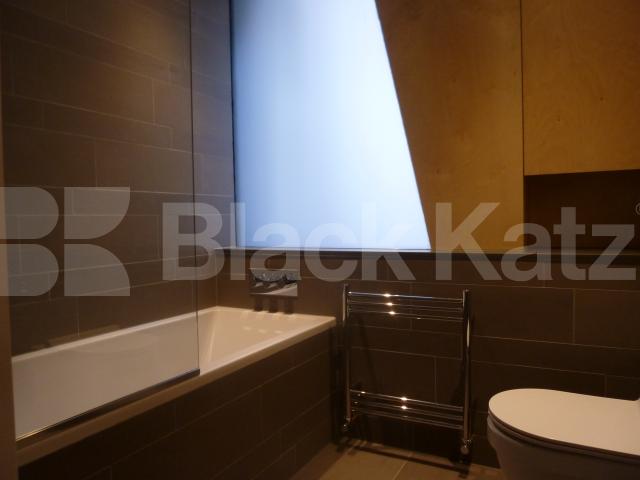 			NEW INSTRUCTION!, 2 Bedroom, 1 bath, 1 reception Apartment			 Godson Street, Angel