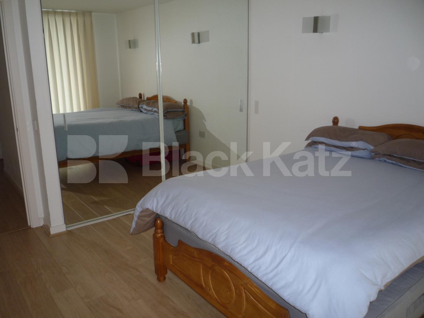 			1 Bedroom, 1 bath, 1 reception Flat			 New River Village, HORNSEY