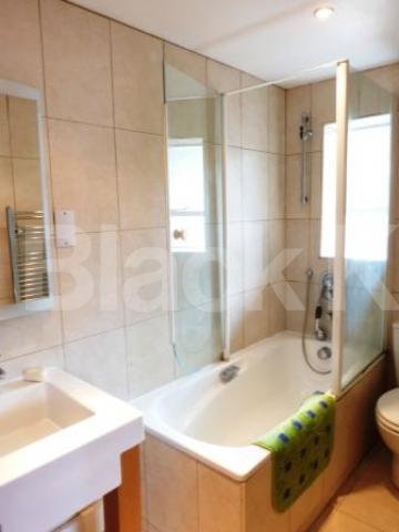 			4 Bedroom, 1 bath, 1 reception Flat			 Summersby Road, HIGHGATE