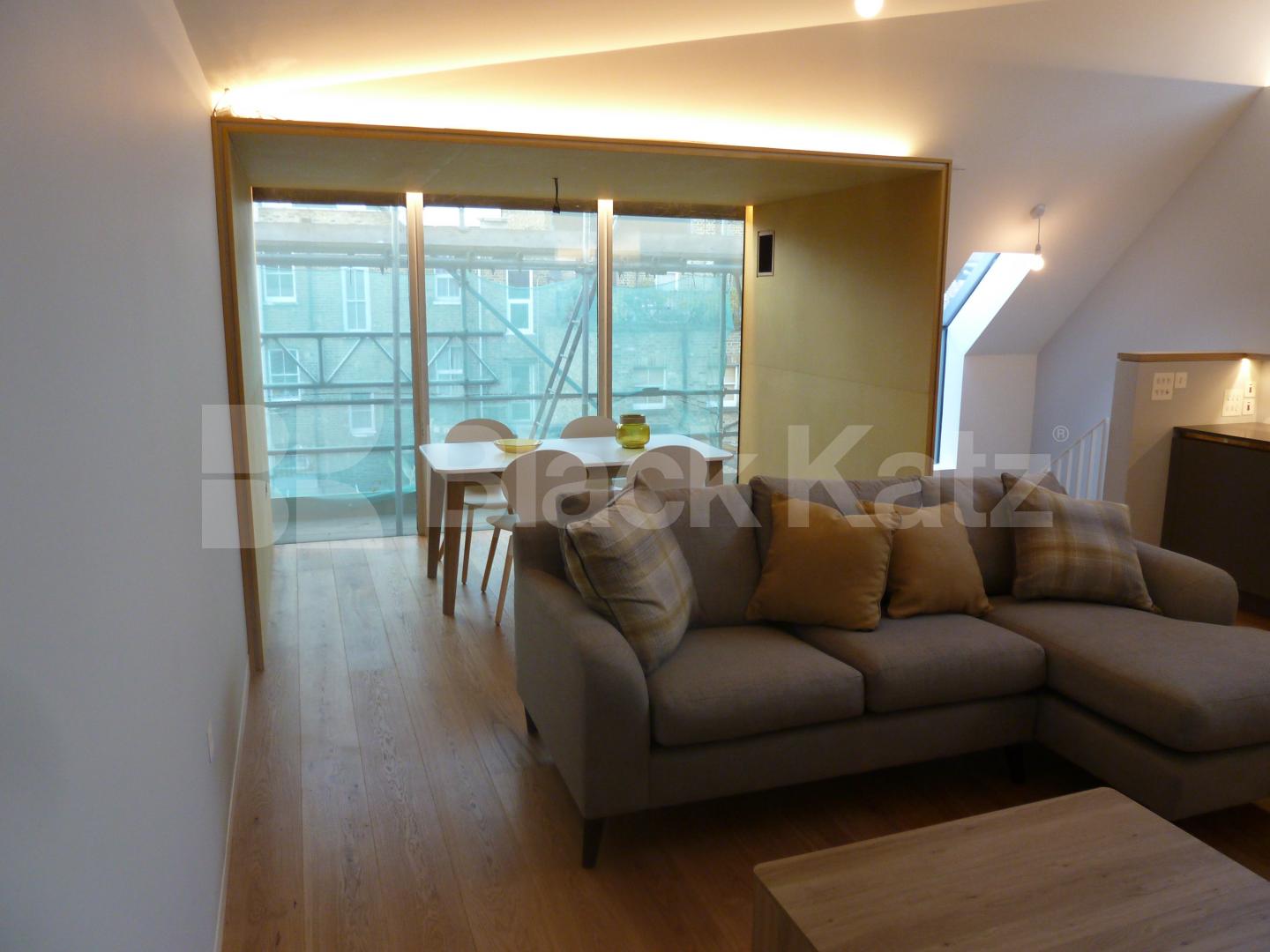 			NEW INSTRUCTION!, 2 Bedroom, 1 bath, 1 reception Apartment			 Godson Street, Angel