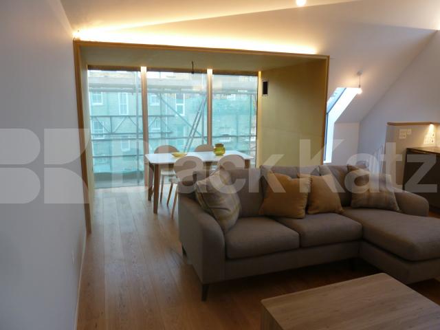 			NEW INSTRUCTION!, 2 Bedroom, 1 bath, 1 reception Apartment			 Godson Street, Angel