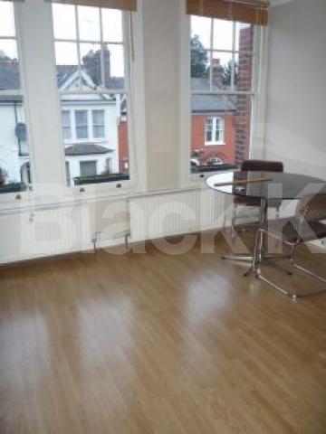 			Great new instruction!, 1 Bedroom, 1 bath, 1 reception Flat			 Woodland Rise, HIGHGATE/MUSWELL HILL