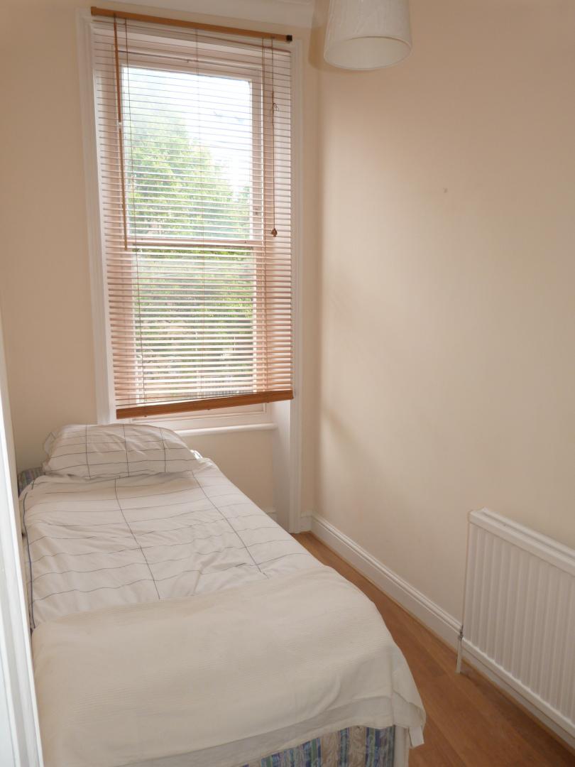 			2 Bedroom, 1 bath, 1 reception Flat			 Hormead Road, MAIDA VALE