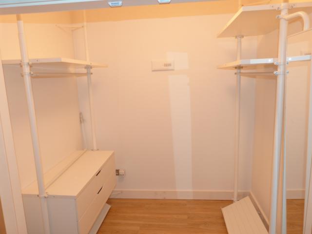 			Excellent standard throughout., Studio Apartment, 1 bath, 1 reception Studio			 Howitt Road, BELSIZE PARK