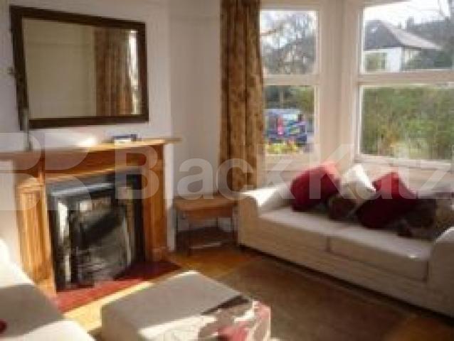 			LET!, 2 Bedroom, 1 bath, 1 reception Ground Floor Flat			 Victoria Road, ALEXANDRA PALACE