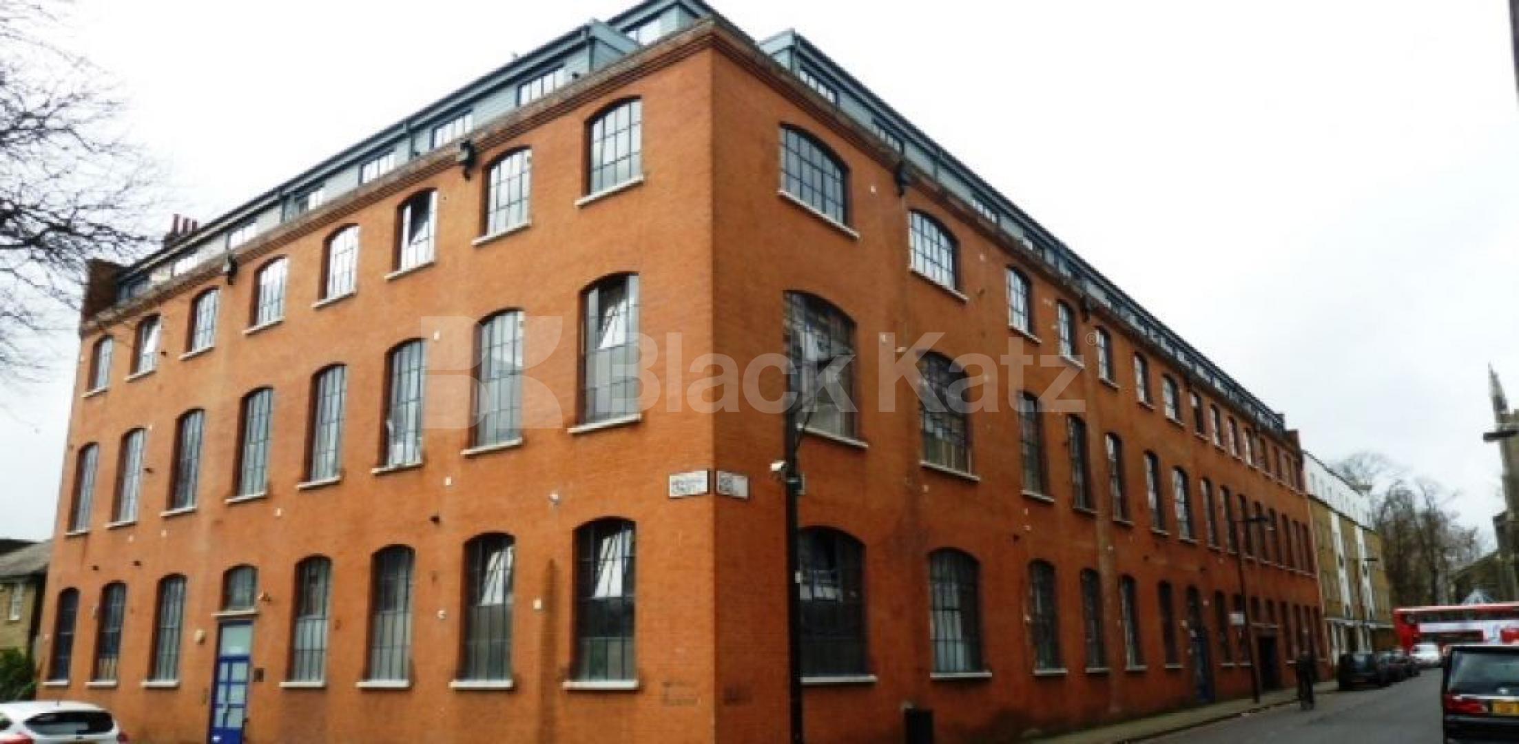 			WAREHOUSE CONVERSION, 2 Bedroom, 1 bath, 1 reception Flat			 Henshall Street, ISLINGTON