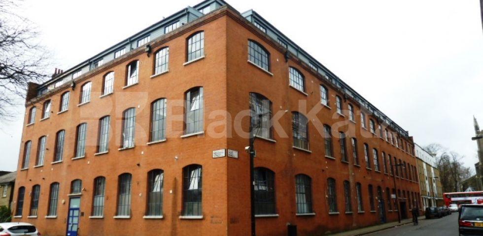 			WAREHOUSE CONVERSION, 2 Bedroom, 1 bath, 1 reception Flat			 Henshall Street, ISLINGTON