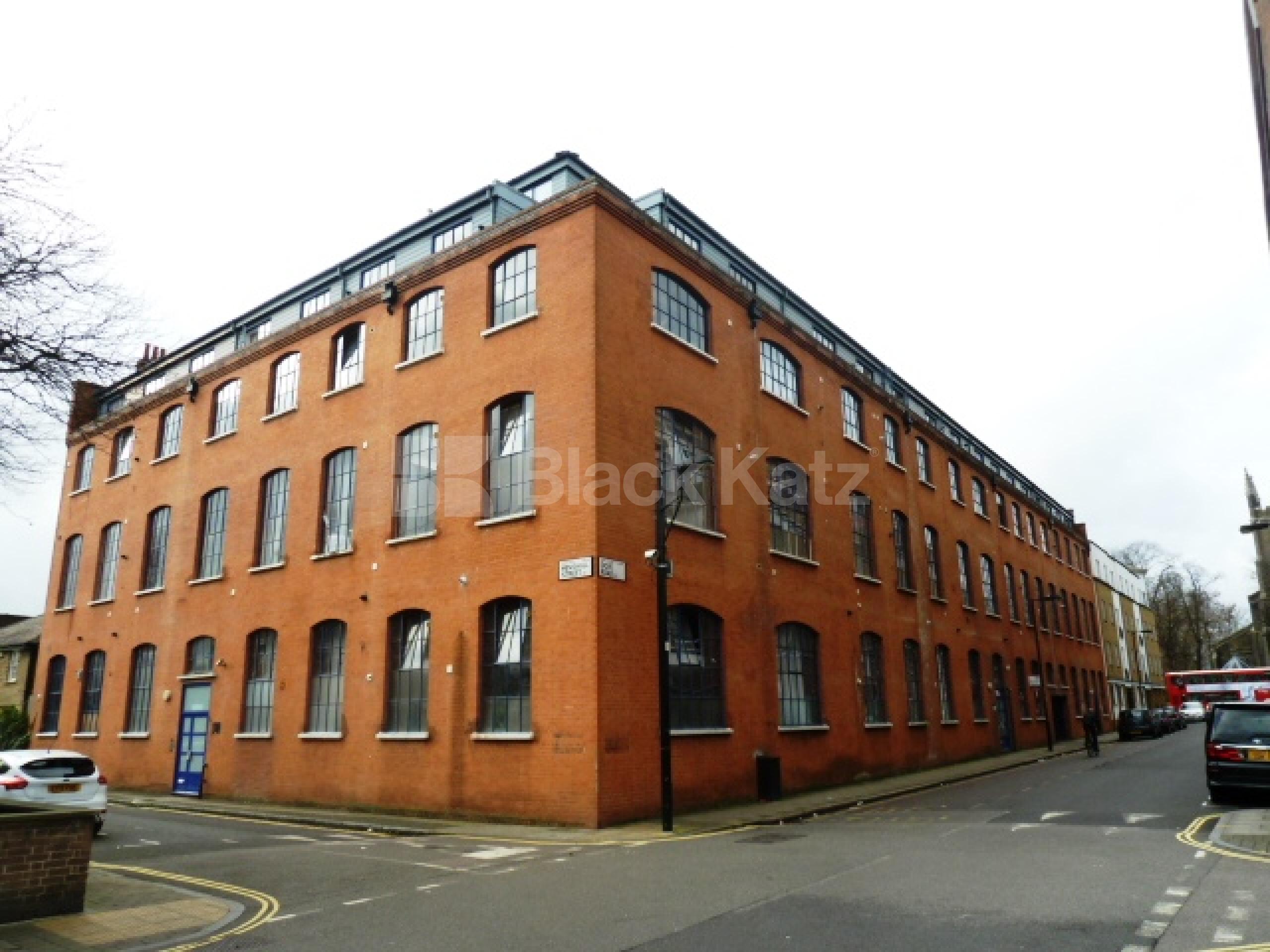 			NEW INSTRUCTION! WAREHOUSE CONVERSION, 1 Bedroom, 1 bath, 1 reception Flat			 Henshall Street, ISLINGTON/CANONBURY N1