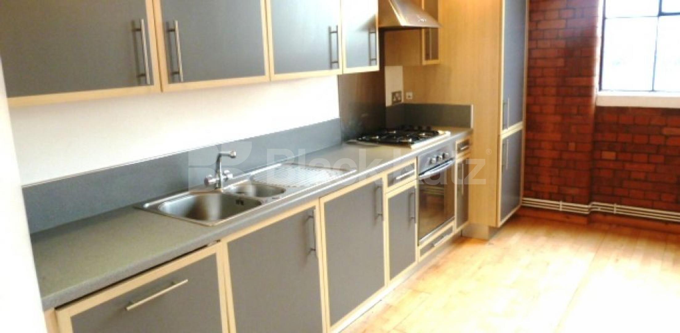 			WAREHOUSE CONVERSION, 2 Bedroom, 1 bath, 1 reception Flat			 Henshall Street, ISLINGTON