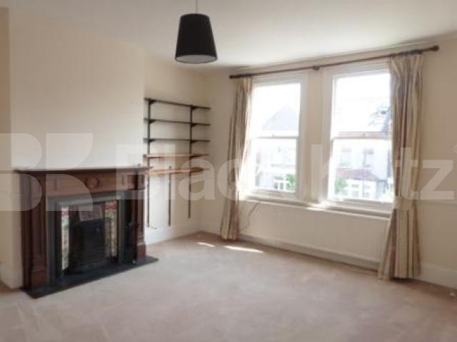 			Lovely 3 Bed Victorian conversion in central Crouch end, 3 Bedroom, 1 bath, 1 reception Flat			 Elder Avenue, Crouch end