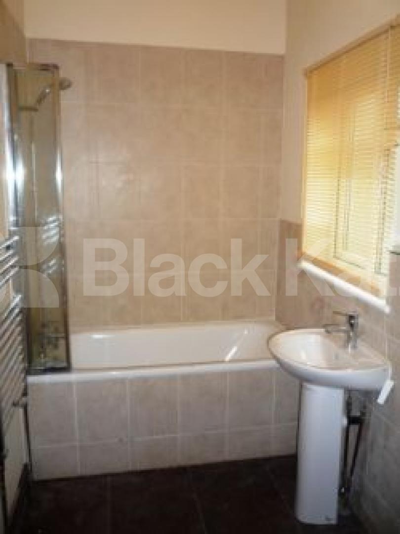 			2 BRAND NEW FLATS AVAILABLE!, 2 Bedroom, 1 bath, 1 reception Flat			 Park Road, HARRINGAY