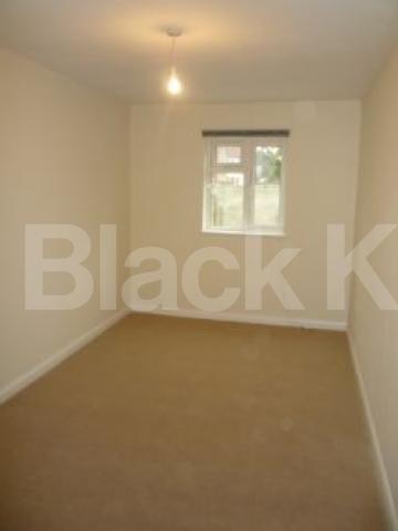 			2 BRAND NEW FLATS AVAILABLE!, 2 Bedroom, 1 bath, 1 reception Flat			 Park Road, HARRINGAY