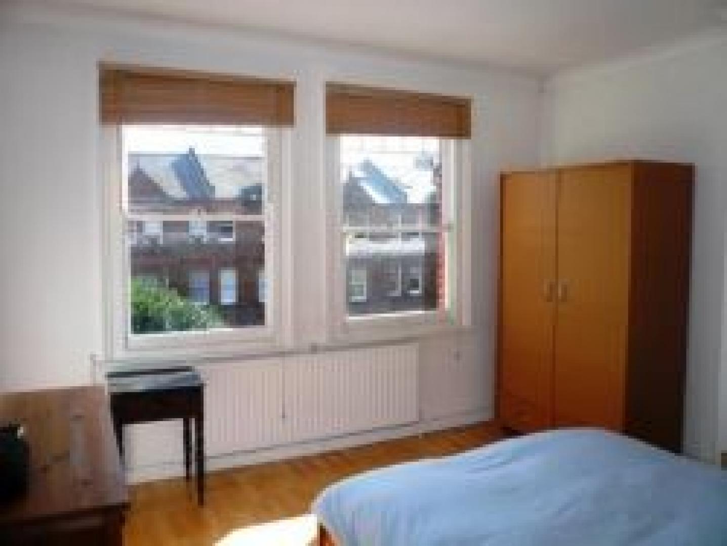 			NEW INSTRUCTION, 2 BED PLUS STUDY, 2 Bedroom, 1 bath, 1 reception Flat			 Goldhurst Terrace, WEST/SOUTH HAMPSTEAD