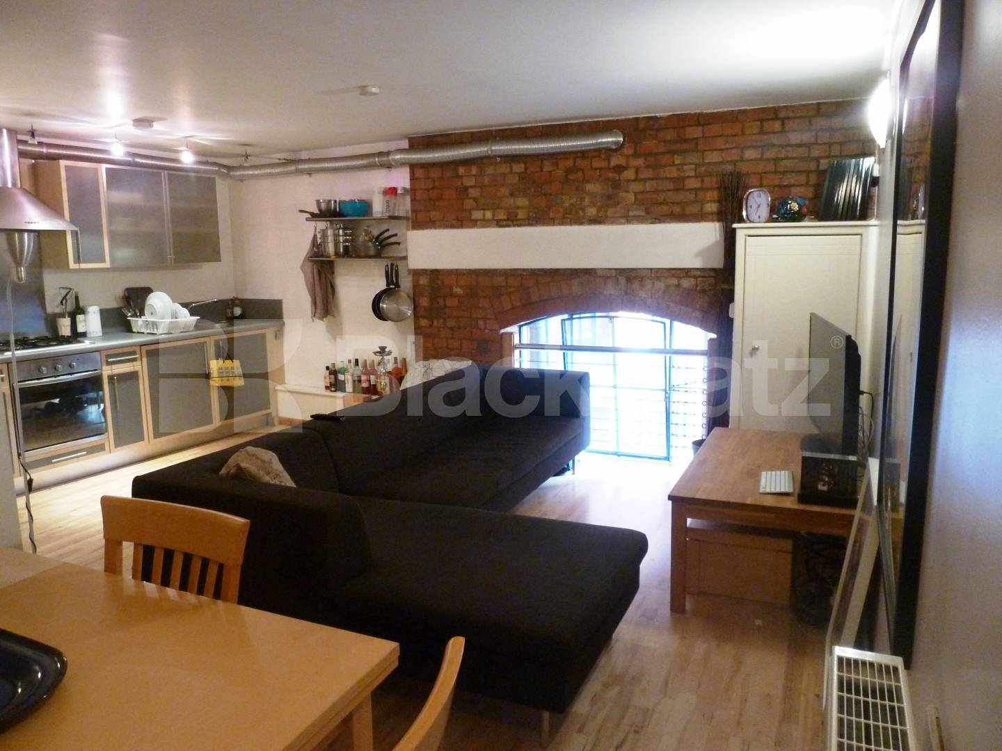 			NEW INSTRUCTION! WAREHOUSE CONVERSION, 1 Bedroom, 1 bath, 1 reception Flat			 Henshall Street, ISLINGTON/CANONBURY