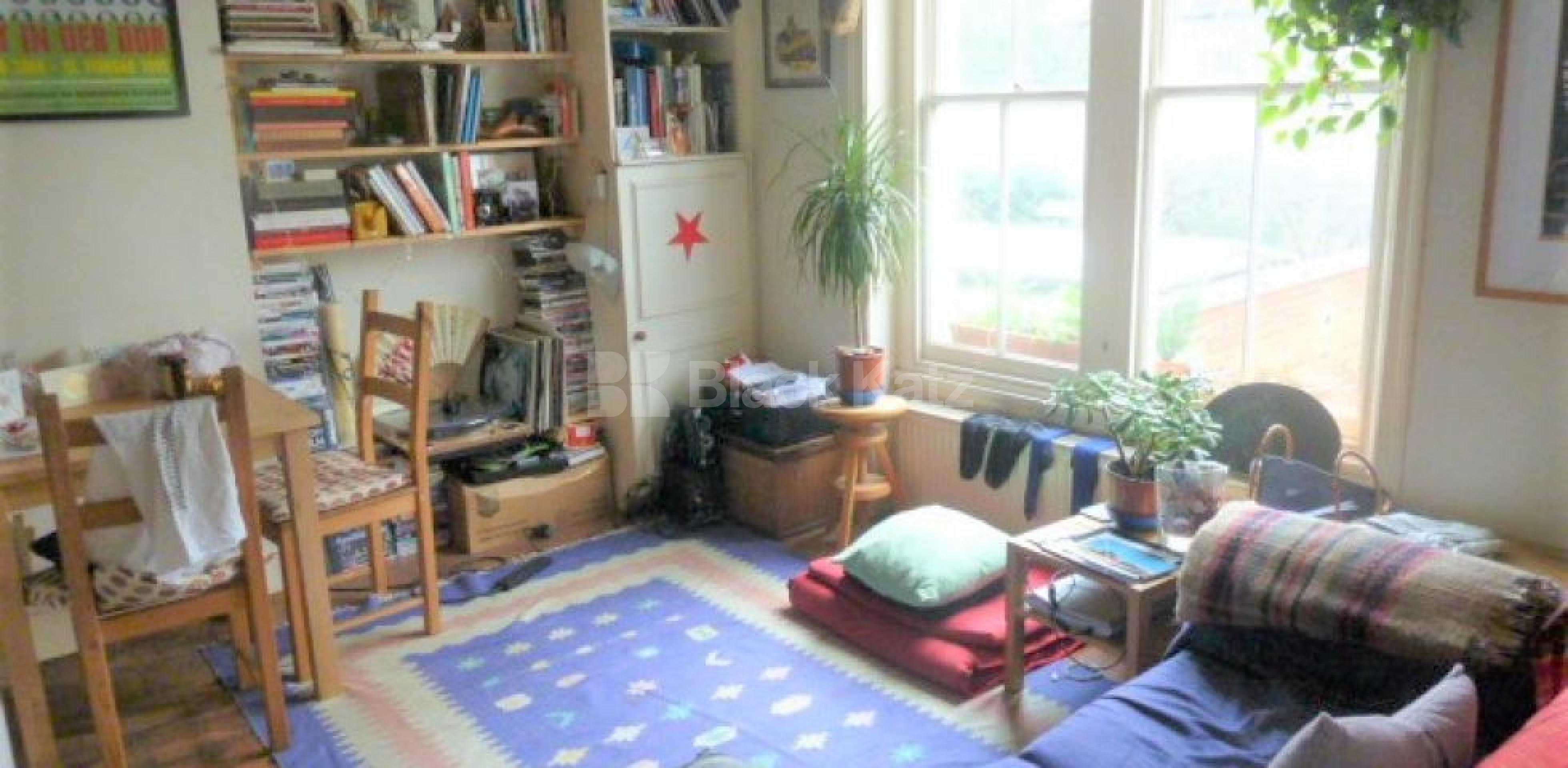 			LET AGREED, 1 Bedroom, 1 bath, 1 reception Flat			 Leweston Place, STOKE NEWINGTON-STAMFORD HILL N16