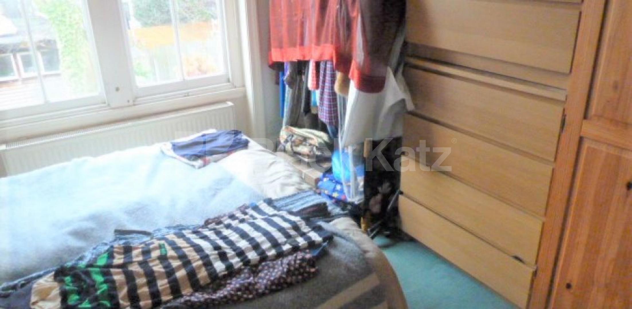 			LET AGREED, 1 Bedroom, 1 bath, 1 reception Flat			 Leweston Place, STOKE NEWINGTON-STAMFORD HILL