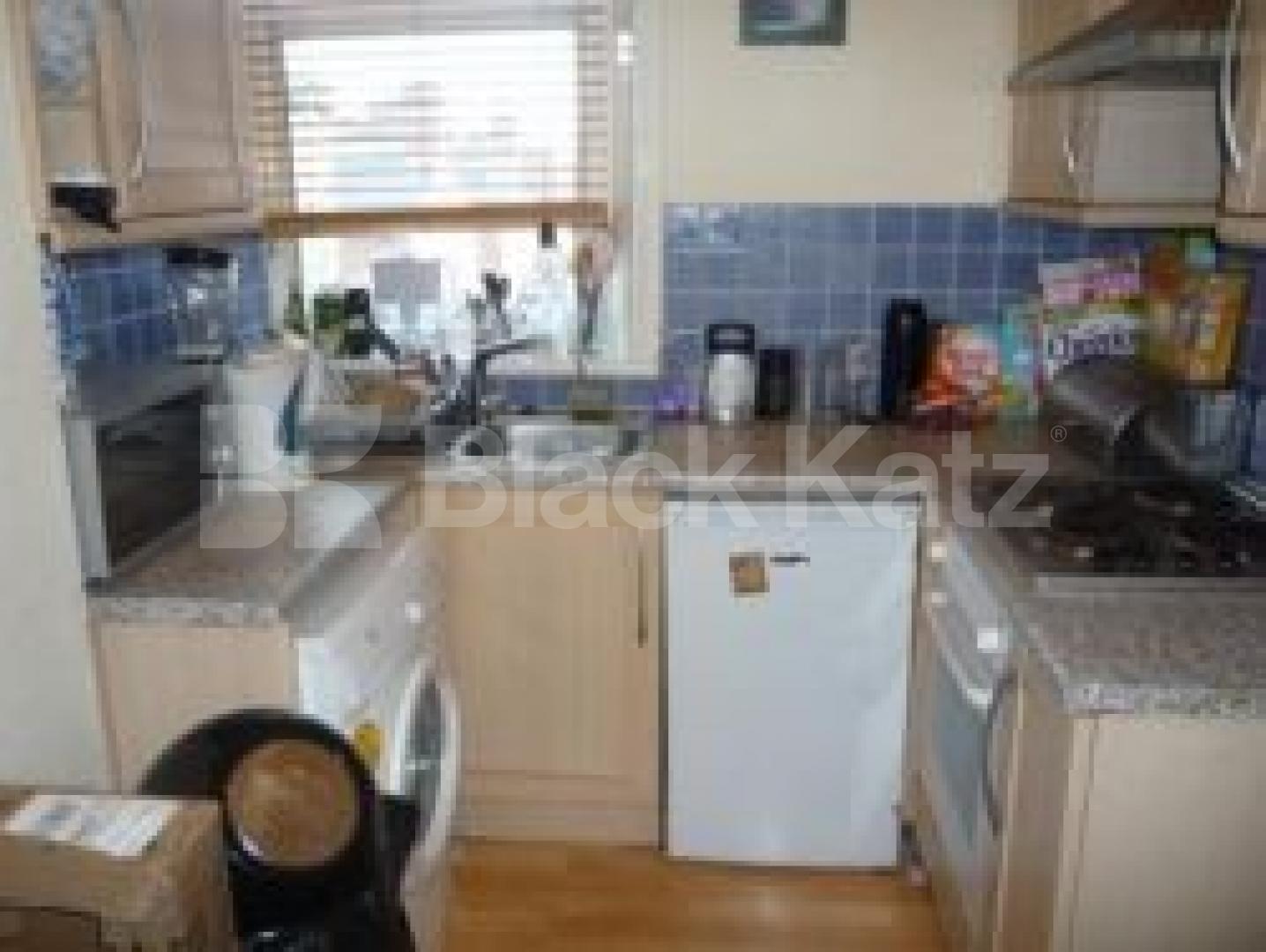 			MUST SEE!!!, 1 Bedroom, 1 bath, 1 reception Flat			 Tottenham Lane, CROUCH END N8