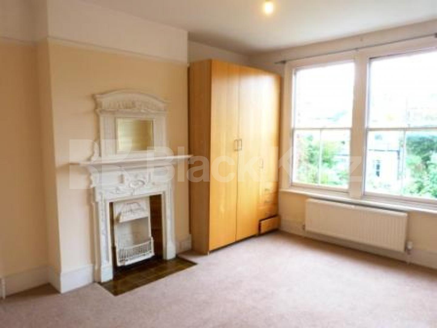 			3 Bedroom, 1 bath, 1 reception Flat			 Leaside Avenue, Fortis Green/Muswell Hill