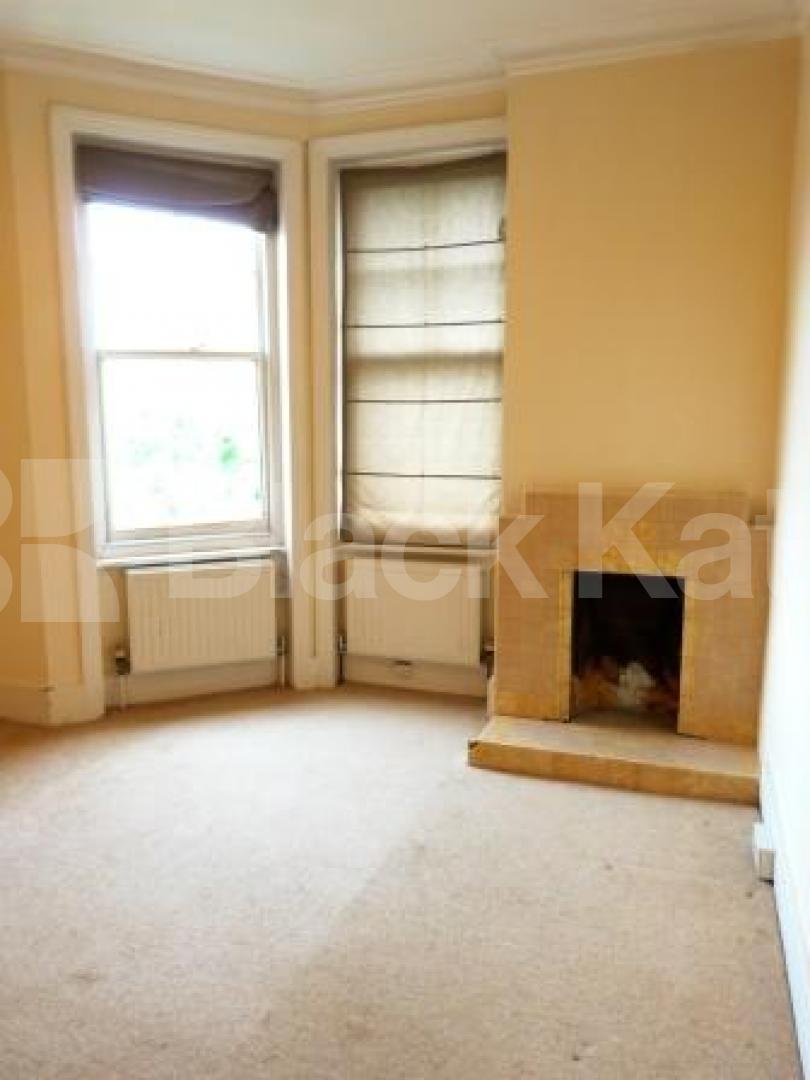 			3 Bedroom, 1 bath, 1 reception Flat			 Leaside Avenue, Fortis Green/Muswell Hill
