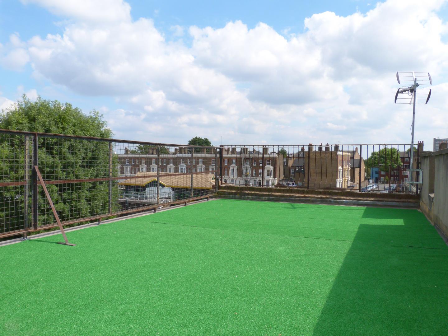 			3 Bedroom, 1 bath, 1 reception Flat			 Harvist Road, QUEENS PARK