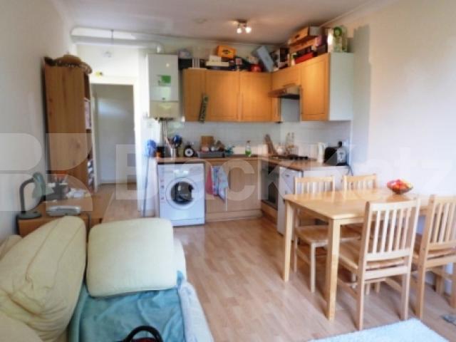 			1 Bedroom, 1 bath, 1 reception Flat			 Ferme Park Road, Crouch End