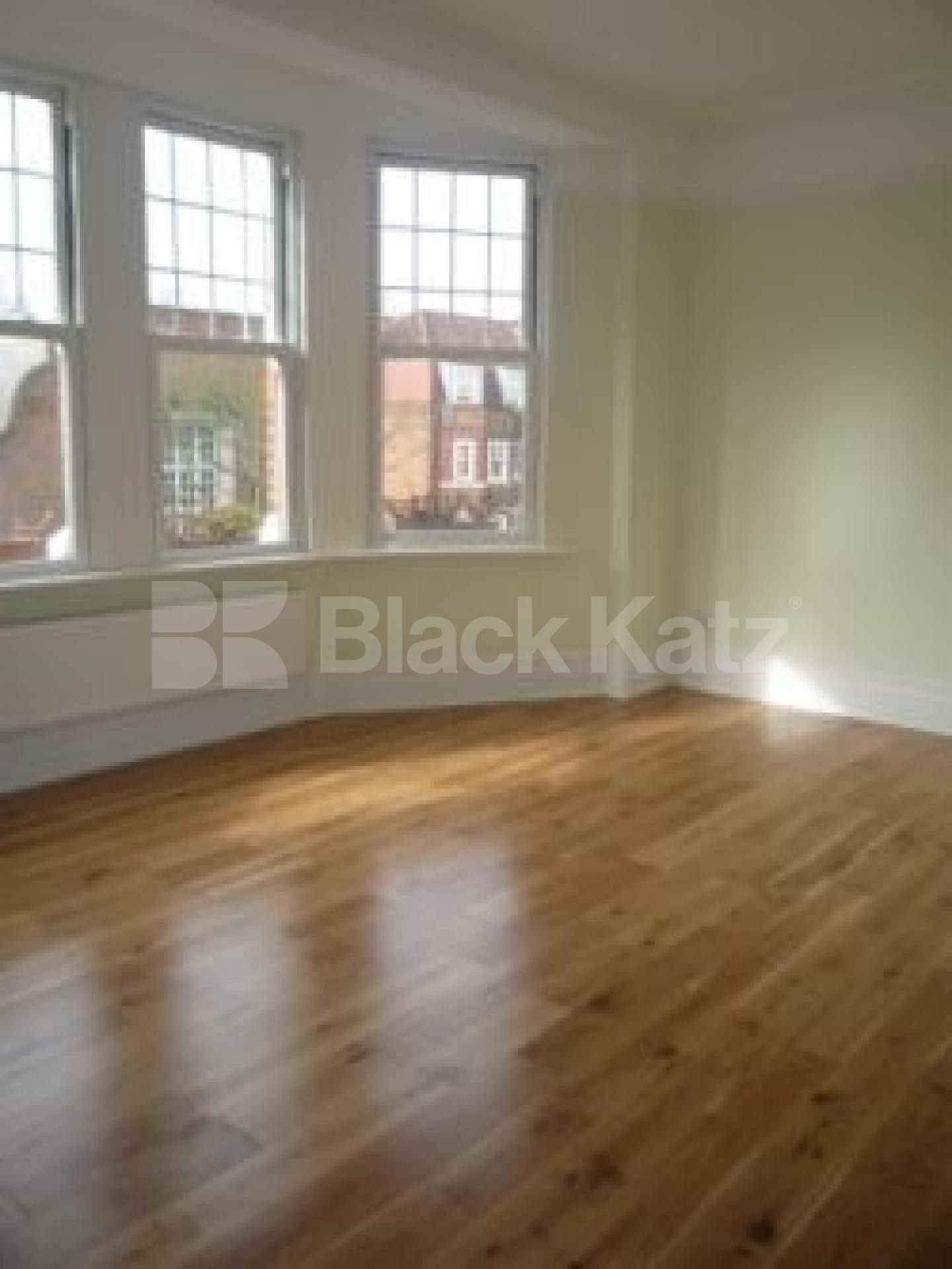 			AMAZING NEW FLAT!, 3 Bedroom, 1 bath, 1 reception Flat			 Fortis Green Road, MUSWELL HILL N10