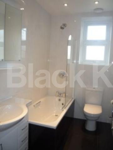 			AMAZING NEW FLAT!, 3 Bedroom, 1 bath, 1 reception Flat			 Fortis Green Road, MUSWELL HILL