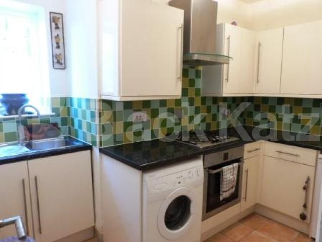 			NEW INSTRUCTION!, 2 Bedroom, 1 bath, 1 reception Flat			 Elder Avenue, Crouch End