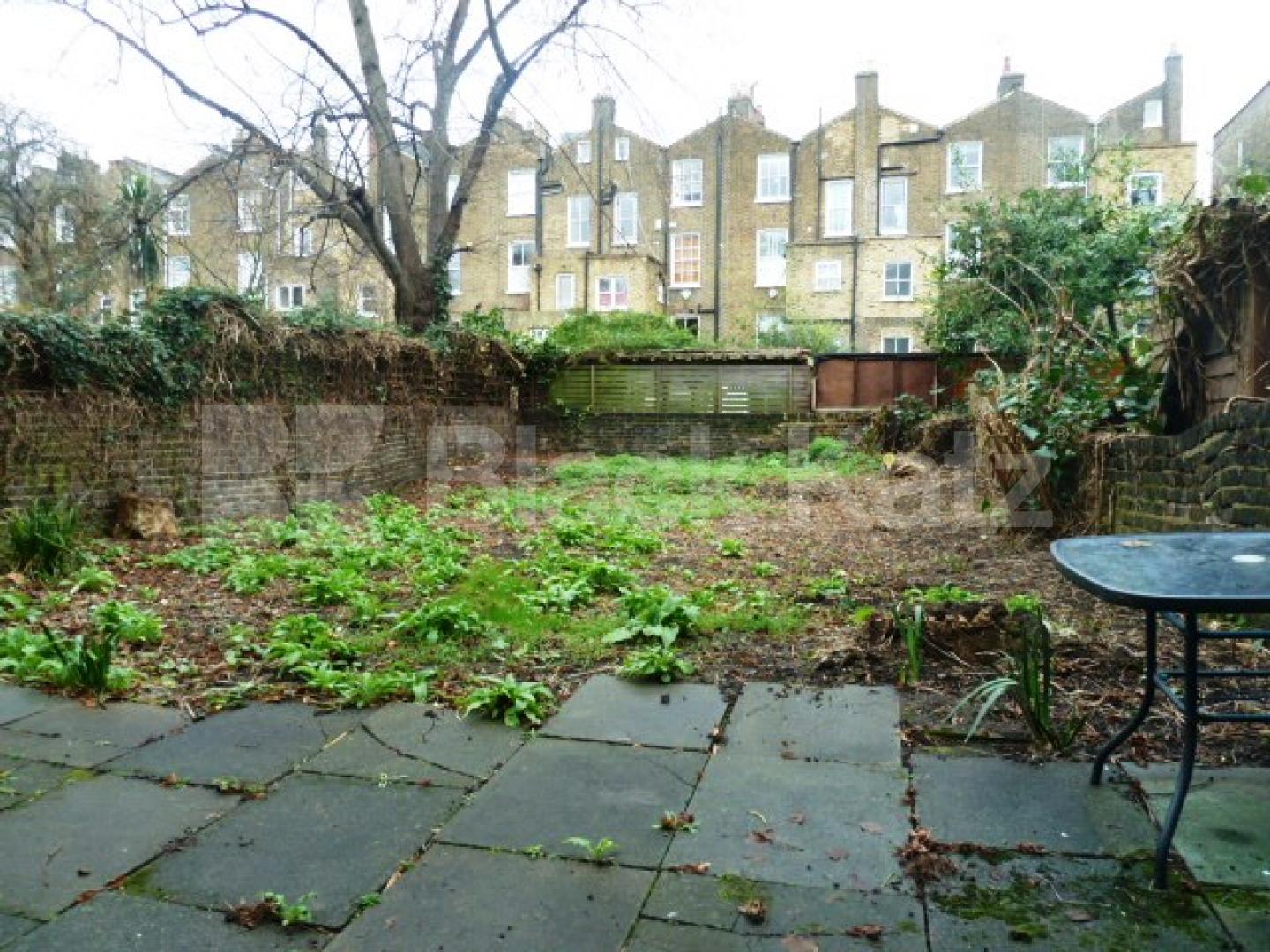 			BEAUTIFUL TWO BEDROOM GARDEN FLAT!, 2 Bedroom, 1 bath, 1 reception Flat			 ENGLEFIELD ROAD, DE BEAUVOIR/ISLINGTON